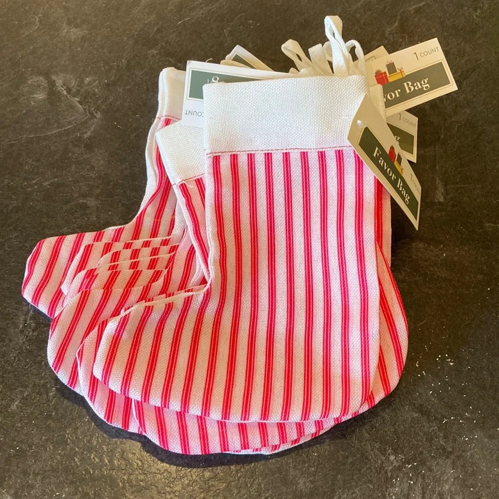 Lot of 25 red white Christmas stocking favor gift goody bags - NWT